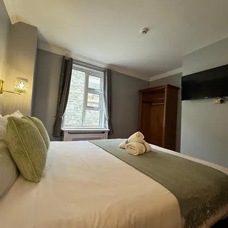 Inn The Grand